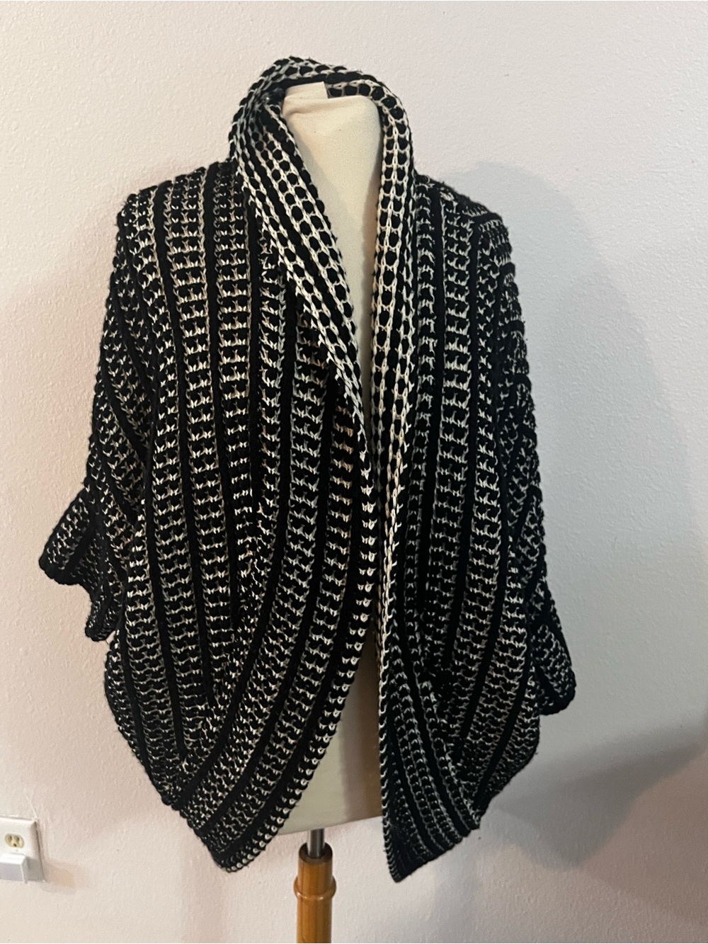 Anthropologie moth open knit cocoon sleeve sweater